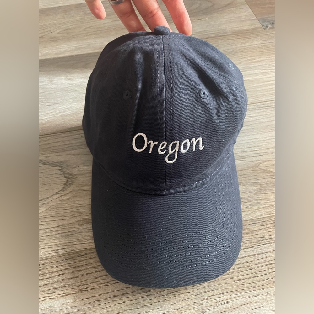 Oregon Navy Blue Baseball Cap! 🧢